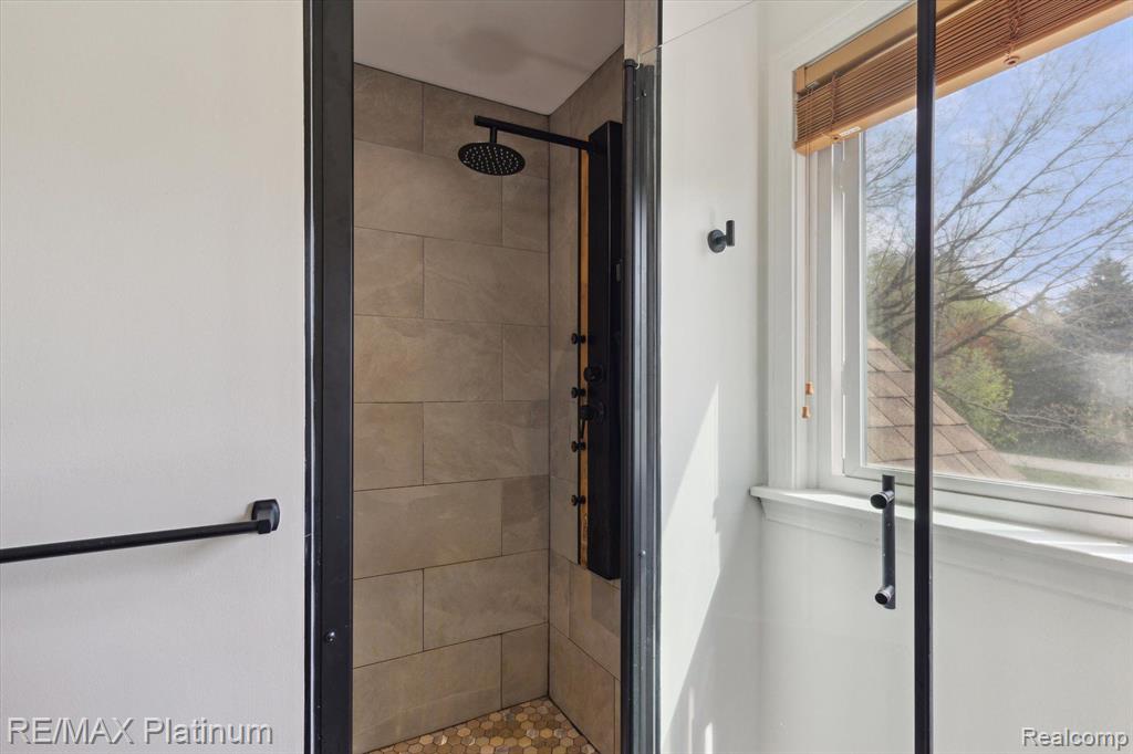 5440 BRADFORD Circle, Brighton, MI 48114 — Photo 34