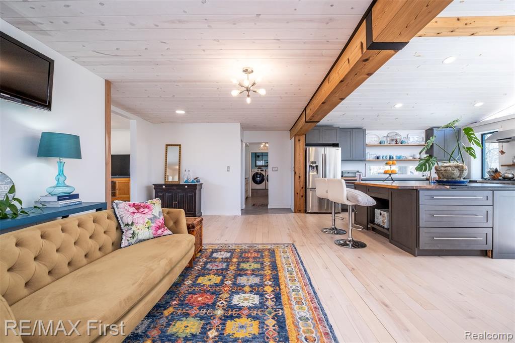 905 W Parker Avenue, Madison Heights, MI 48071 — Photo 15