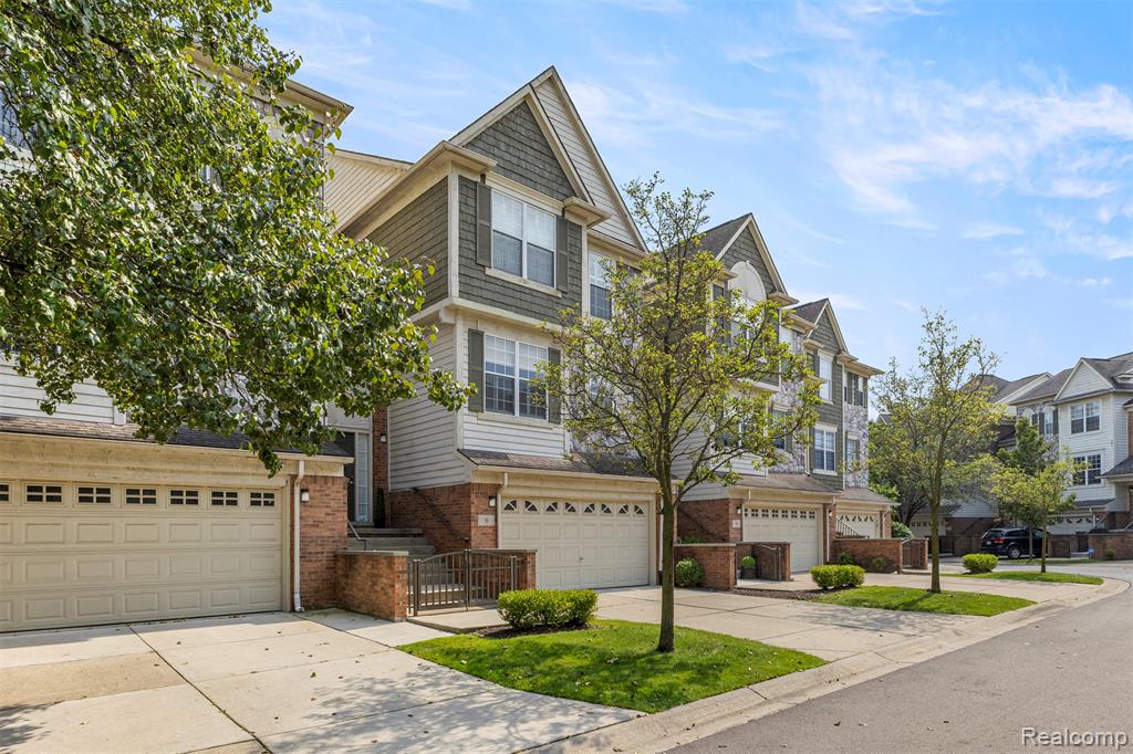 6 Bradford Court, Dearborn, MI 48126 — Photo 4