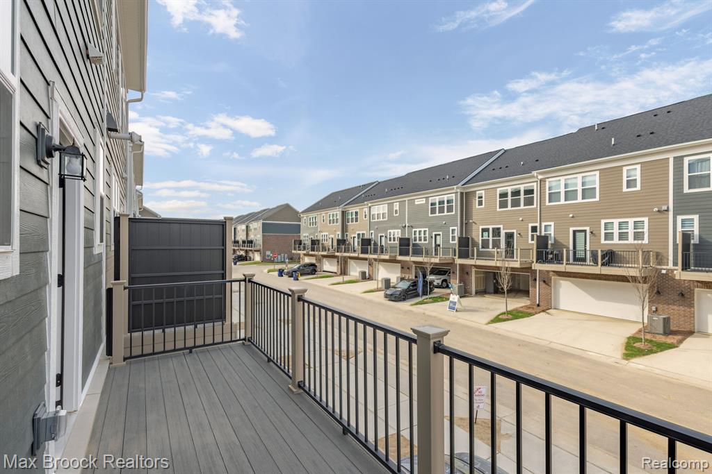 43091 Atwood Avenue 48 NE Atwood Avenue NE, 48, Novi, MI — Photo 6
