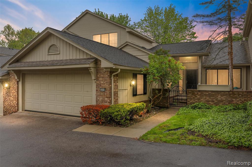 7273 Creeks Bend Court, West Bloomfield, MI — front exterior