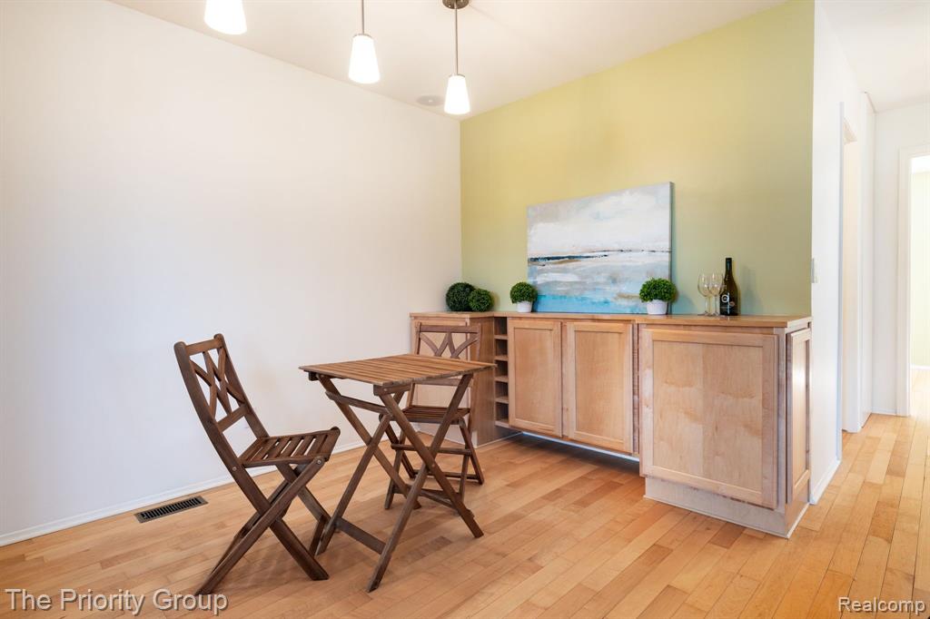 108 EVERGREEN Trail, Lake Orion, MI 48362 — Photo 18