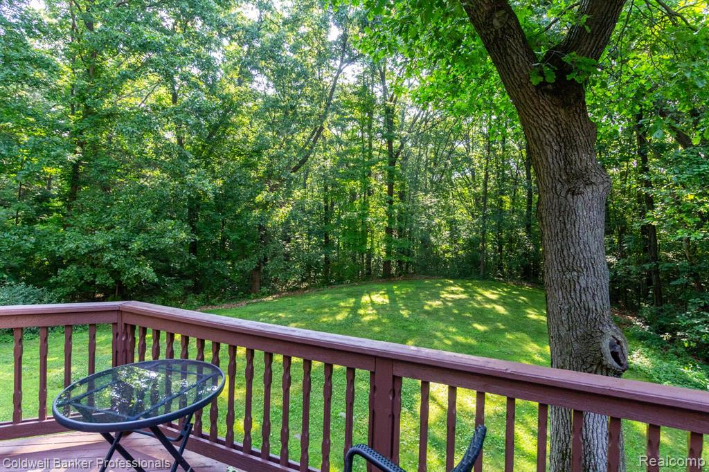 15317 Oak Hollow Drive, Holly, MI 48442 — Photo 37