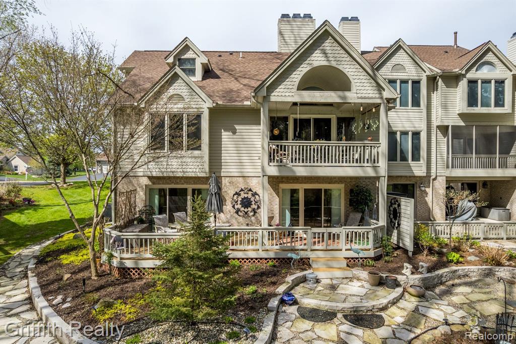 4524 GLEN EAGLES Drive, Brighton, MI 48116 — Photo 5