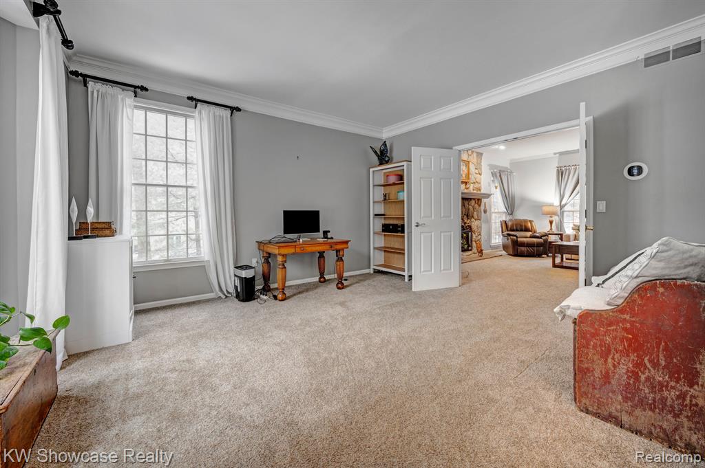 585 TIMBER RIDGE Drive, Highland, MI — Photo 28