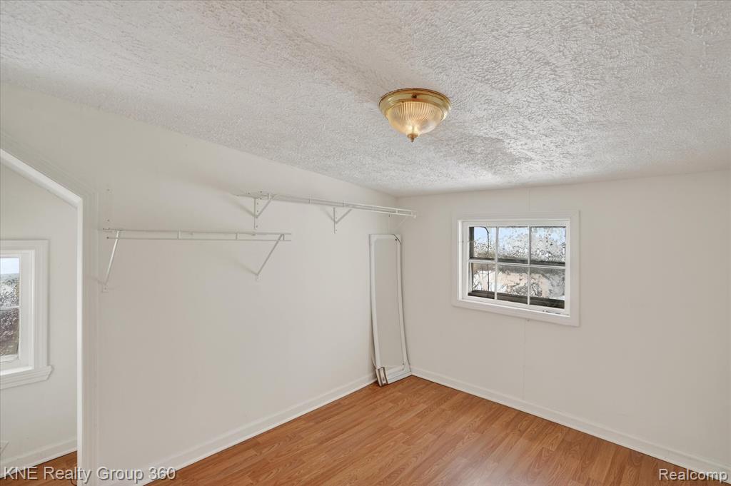 4928 Hughes Road, Lansing, MI 48910 — Photo 21