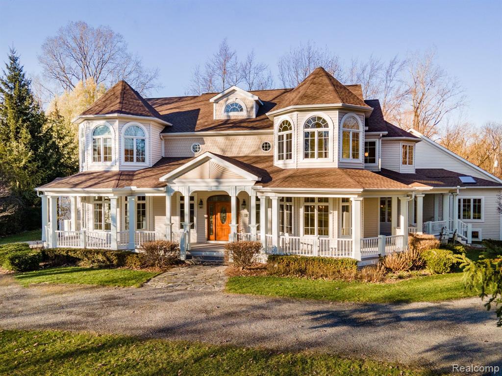 45950 W 11 MILE Road, Novi, MI — Photo 2