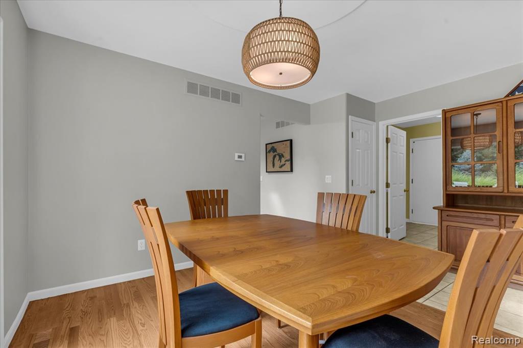 5050 Whitlow Court, Commerce Twp, MI 48382 — Photo 13