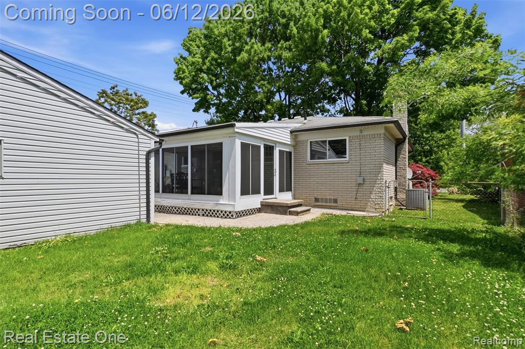 9649 Beech Daly Road, Redford, MI 48239 — Photo 35