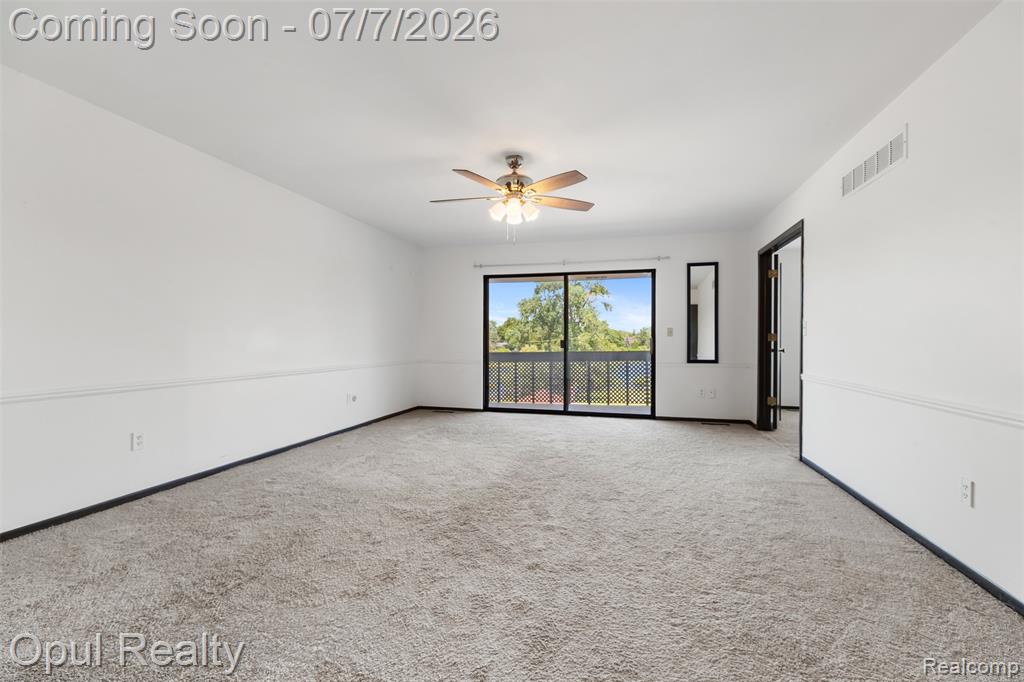 3961 Chablis Street, West Bloomfield, MI 48323 — Photo 24
