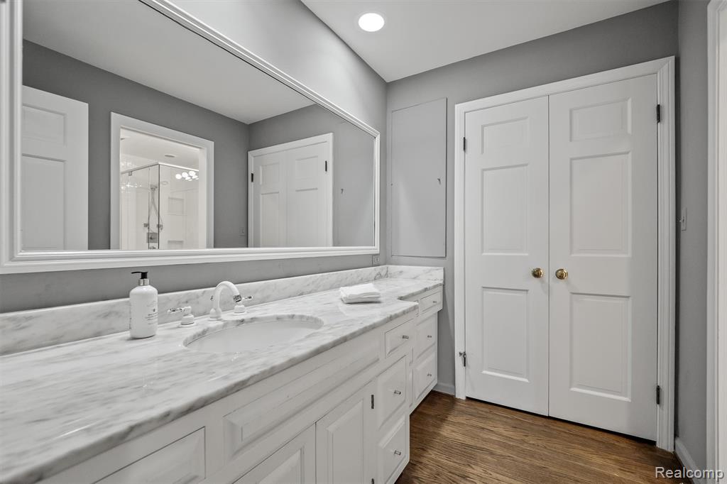 1348 Charrington Road, Bloomfield, MI 48301 — Photo 22