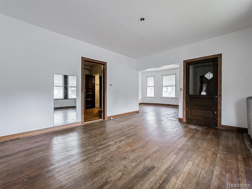 5303 IROQUOIS Street, Detroit, MI 48213 — Photo 3