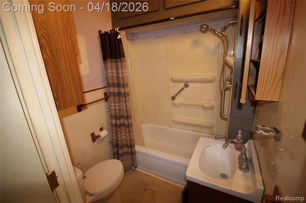 120 E Lafayette Street, Milford, MI 48381 — Photo 9