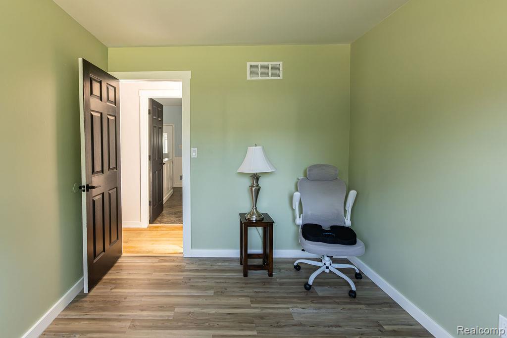 15270 Cambridge Drive, Fraser, MI 48026 — Photo 20