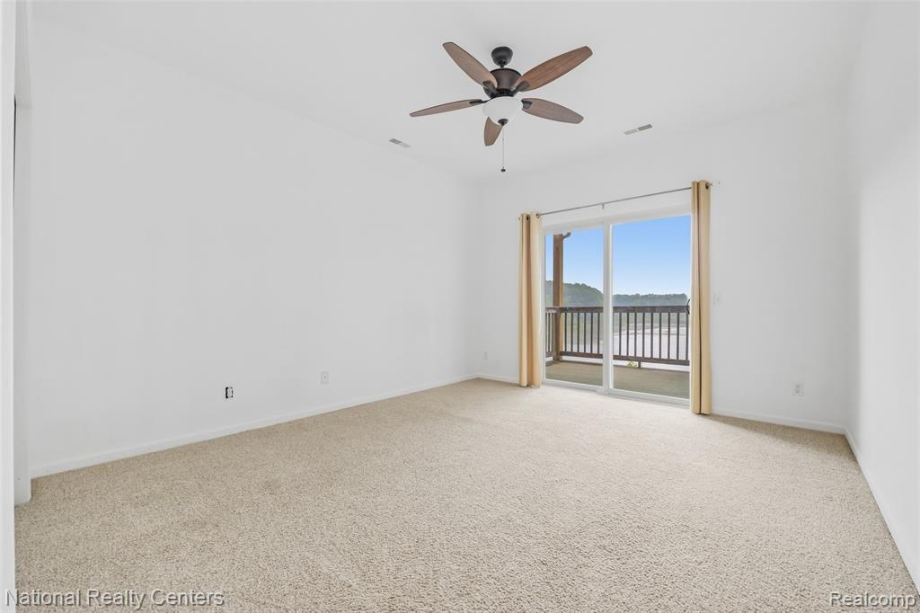 5905 High Pointe Court, Brighton, MI 48116 — Photo 12