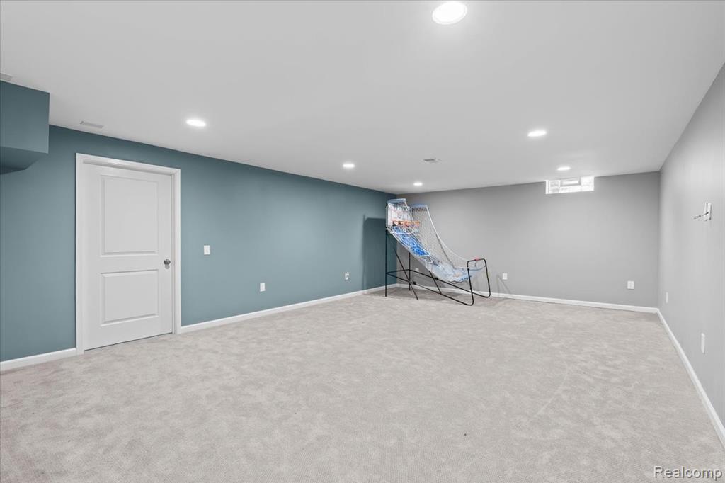 9112 Meadowdale Drive, Brighton, MI 48114 — Photo 34
