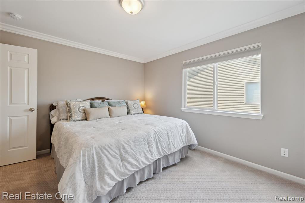 446 Delmar Court, Highland, MI — Photo 36