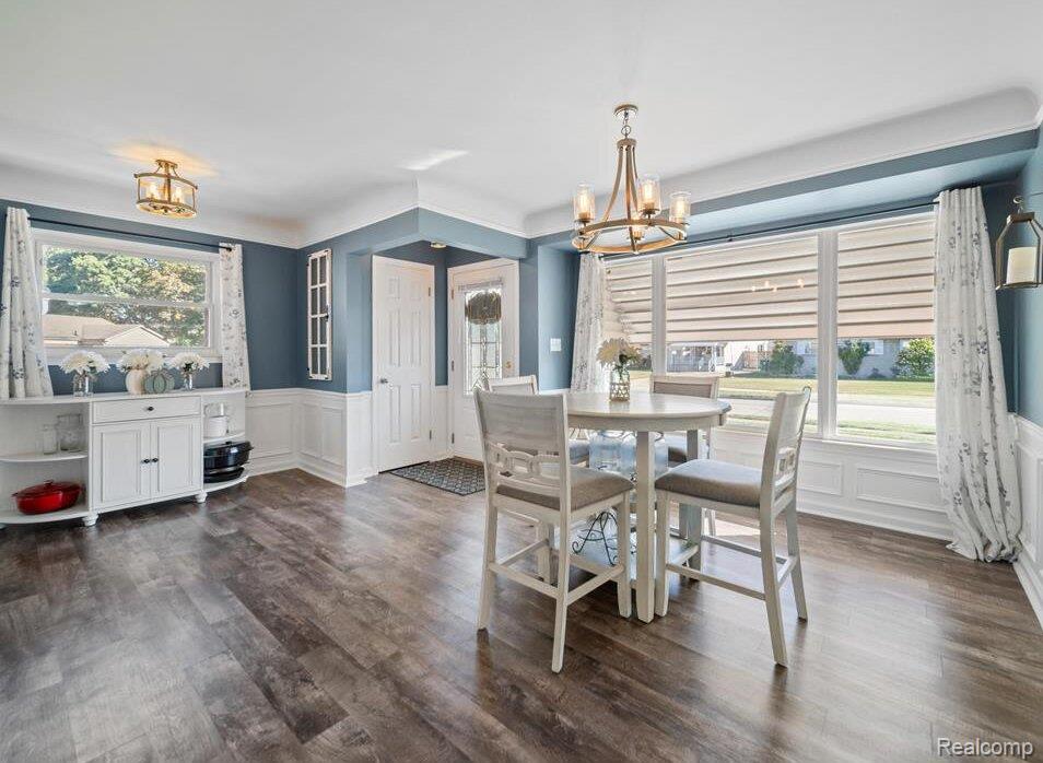 6567 Sterling Court, Garden City, MI — Photo 3