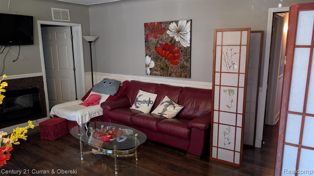 6985 Merriman Road, Garden City, MI — Photo 5