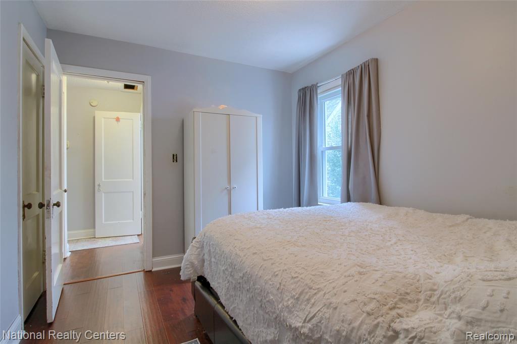 702 Royal Avenue, Royal Oak, MI 48073 — Photo 22