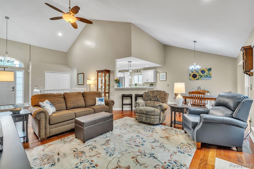 1134 Andover Circle, Commerce Twp, MI 48390 — Photo 9