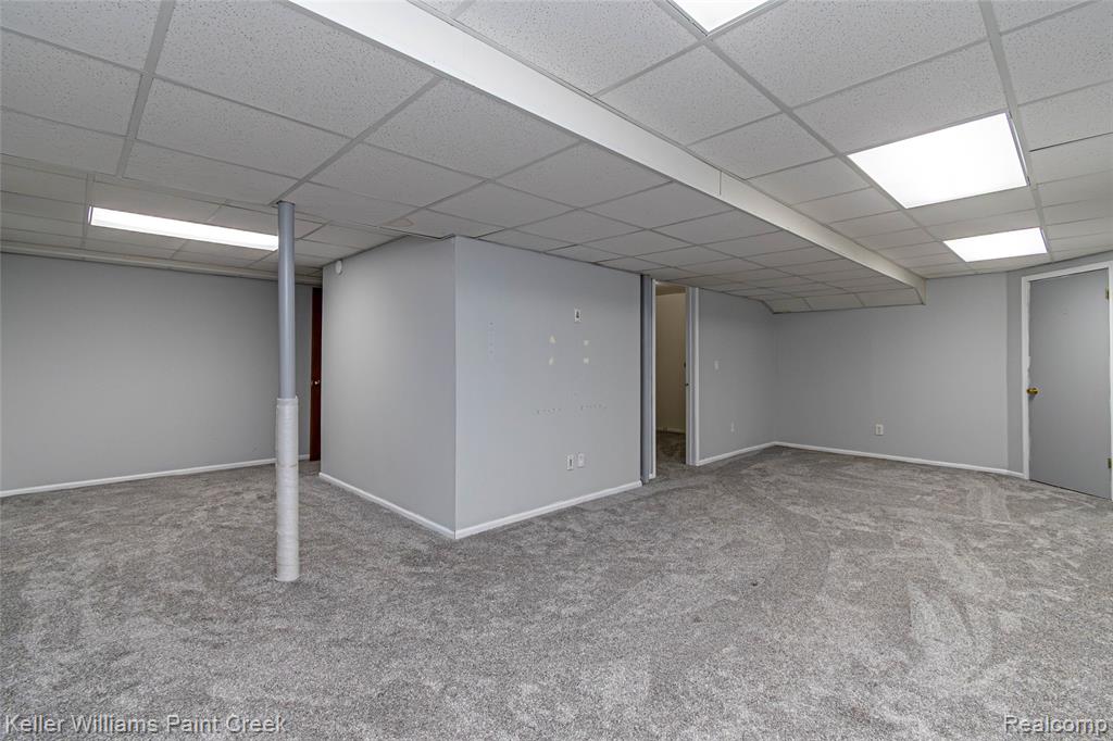 5700 Point Of The Woods Drive, West Bloomfield, MI 48324 — Photo 61