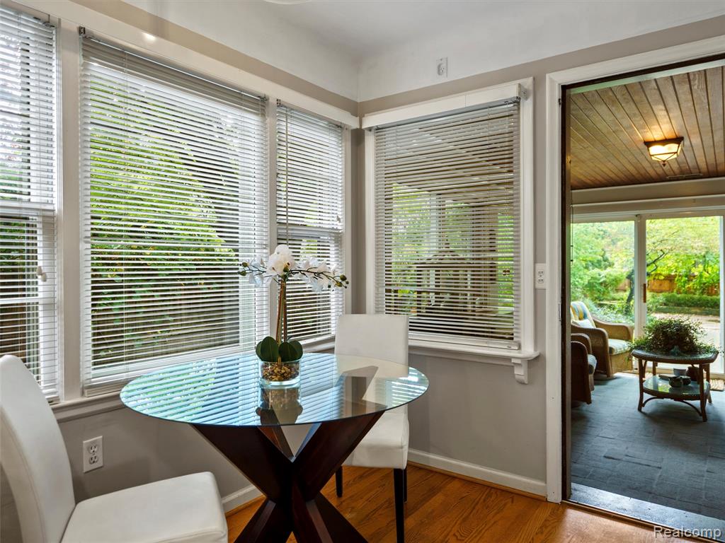 683 Lincoln Road, Grosse Pointe, MI 48230 — Photo 21