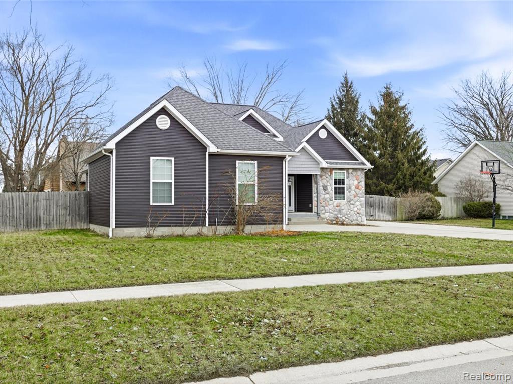 744 5th Street, Marysville, MI 48040 — Photo 37