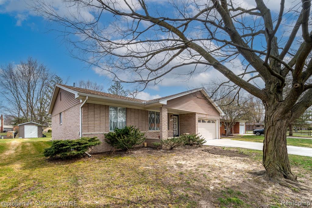 4684 CHAPEL Drive, Troy, MI 48085 — Photo 67