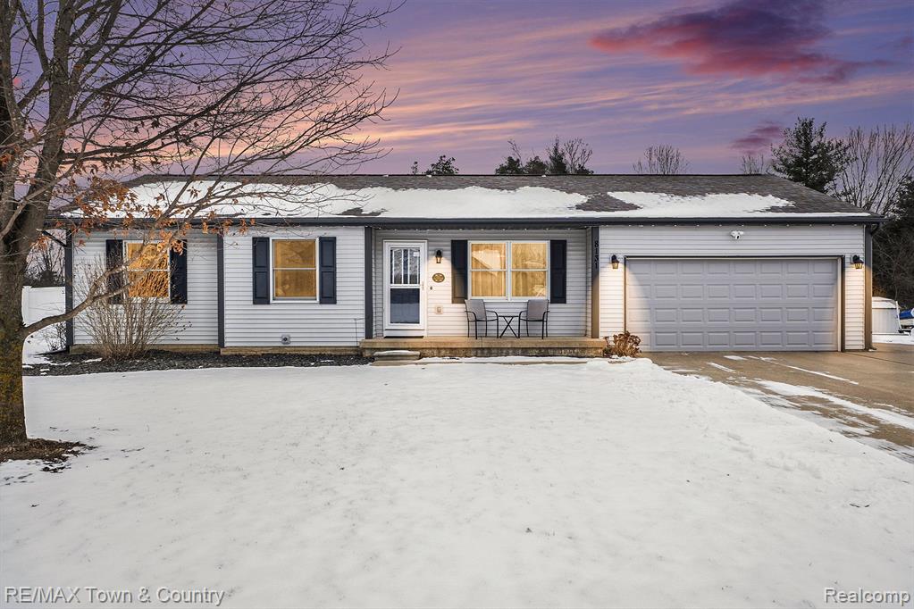 8131 FOX HOLLOW Road, Goodrich Vlg, MI — Photo 2
