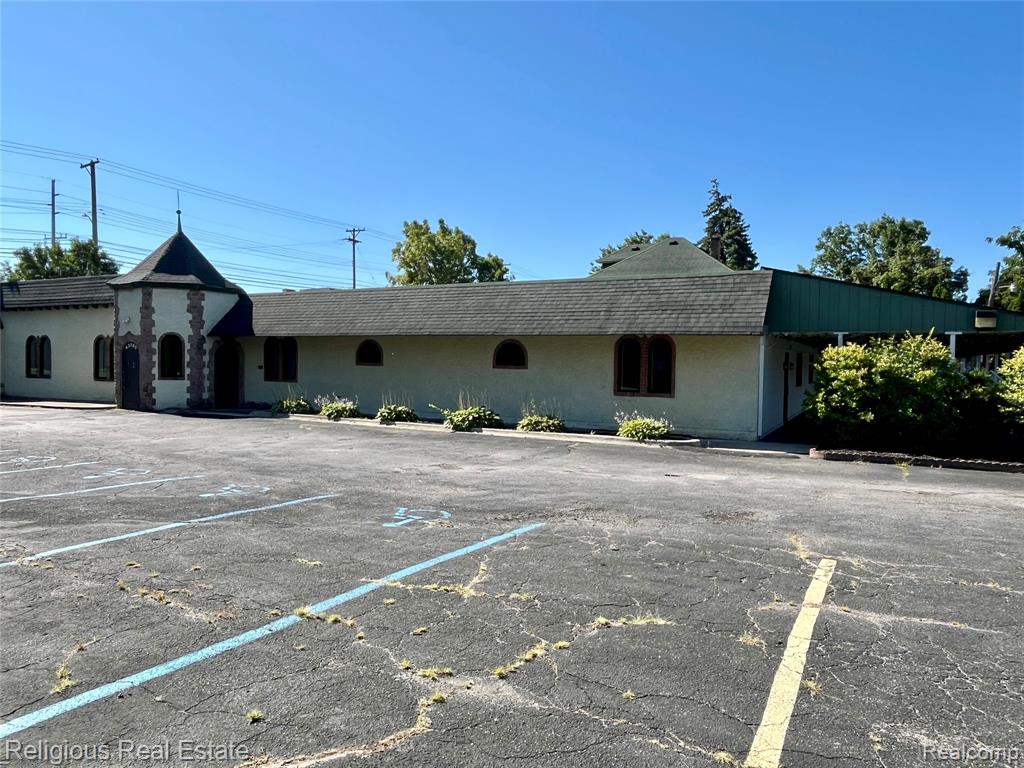 43785 N Gratiot Avenue, Clinton Twp, MI 48036 — Photo 15