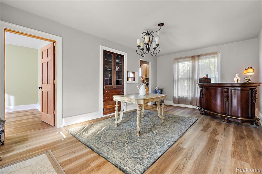 5815 Chicago Road, Warren, MI 48092 — Photo 14