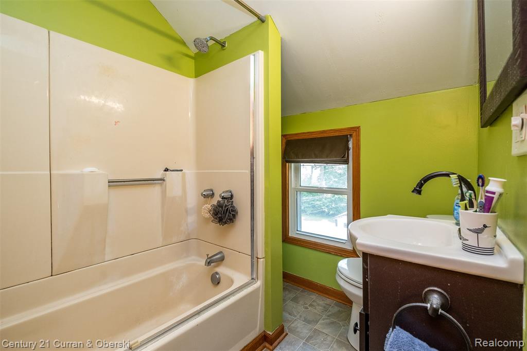 613 W Mount Hope Avenue, Lansing, MI 48910 — Photo 35