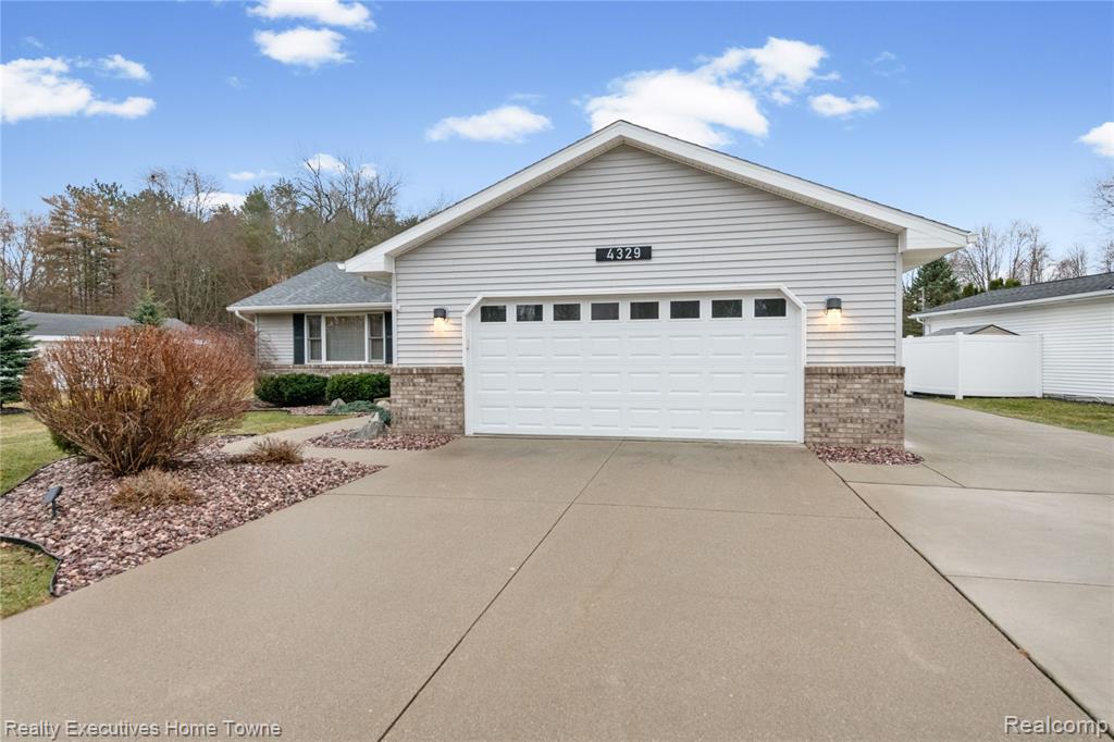 4329 Atkins Road, Port Huron, MI 48060 — Photo 23
