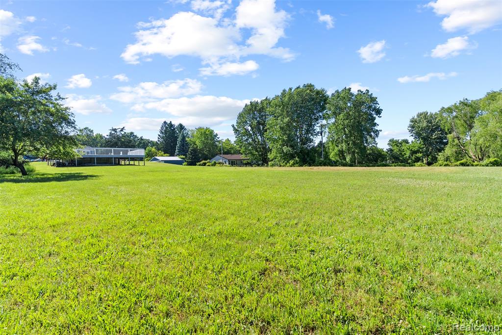 7900 Wiggins Road, Howell, MI 48855 — Photo 38