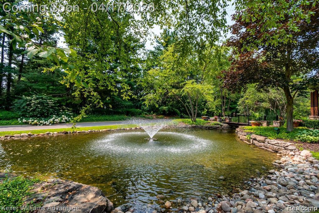 10993 Stoney Point Drive, South Lyon, MI, 48178