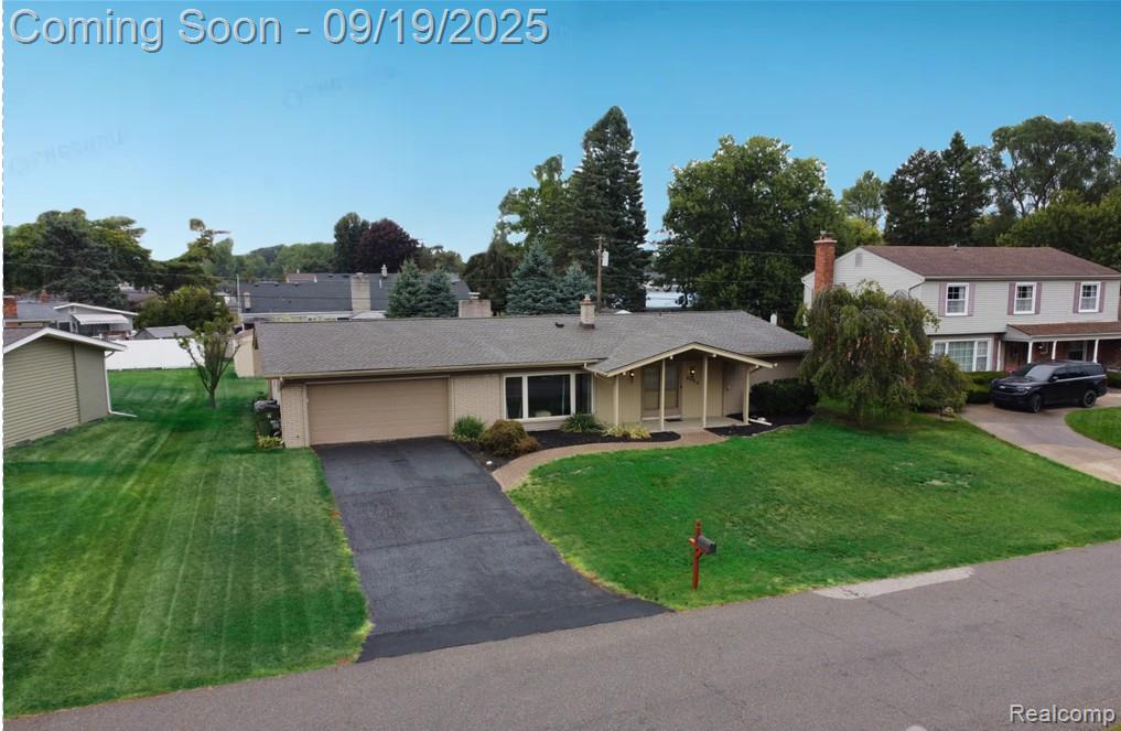 8139 Hedgeway Drive, Shelby Twp, MI 48317 — front exterior