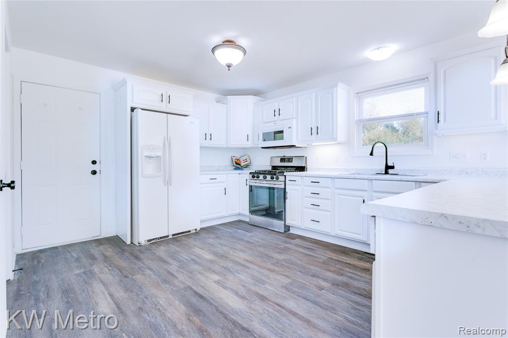 7172 E FARRAND Road, Millington, MI 48746 — Photo 9