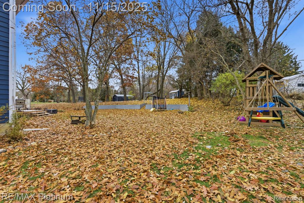 11254 Katrine Drive, Fenton, MI 48430 — Photo 32