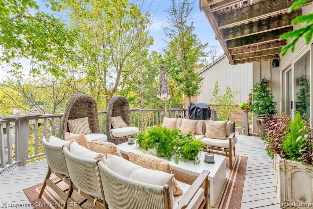 4845 CLIFFSIDE Drive, West Bloomfield, MI 48323 — Photo 49