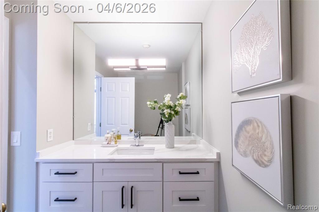 22170 ORCHARD Way, Beverly Hills, MI 48025 — Photo 35