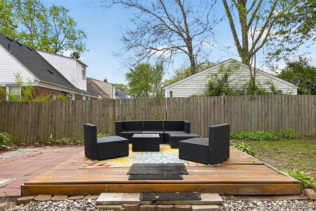 23125 Church Street, Oak Park, MI 48237 — Photo 30