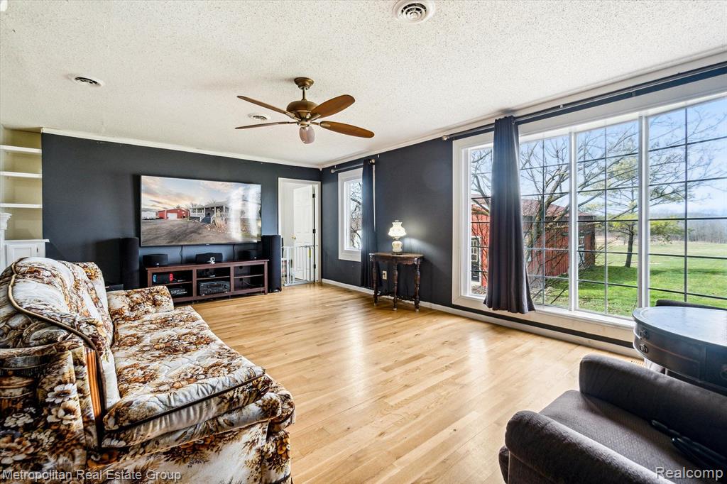 4750 GROVELAND Road, Ortonville, MI 48462 — Photo 9