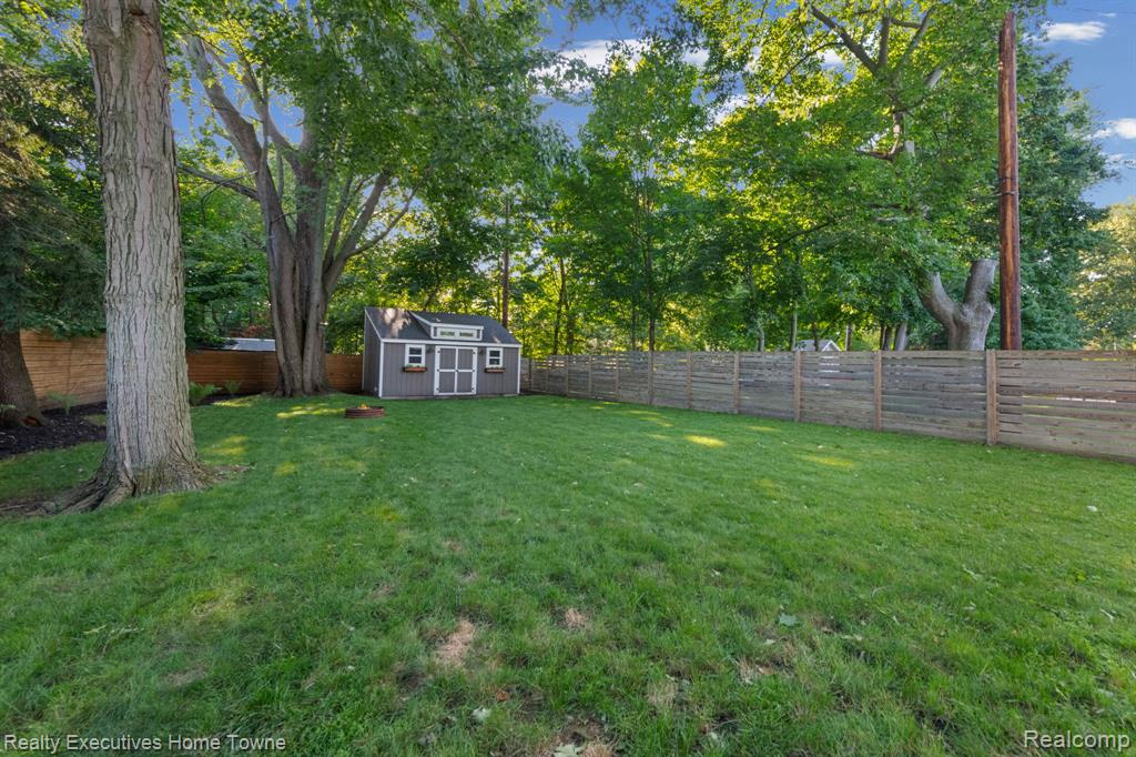 3473 Armour Street, Port Huron, MI 48060 — Photo 33