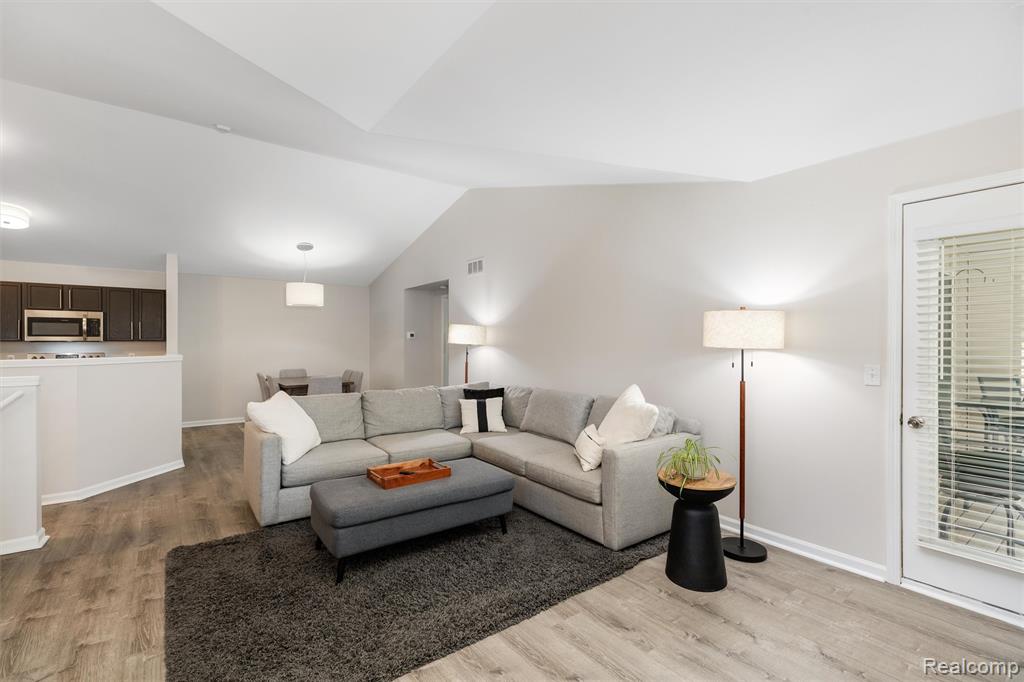 47879 Cardiff Avenue, Canton, MI 48188 — Photo 6