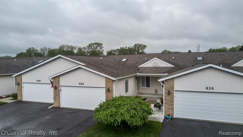 828 Crystal Lane, Marysville, MI 48040 — Photo 30