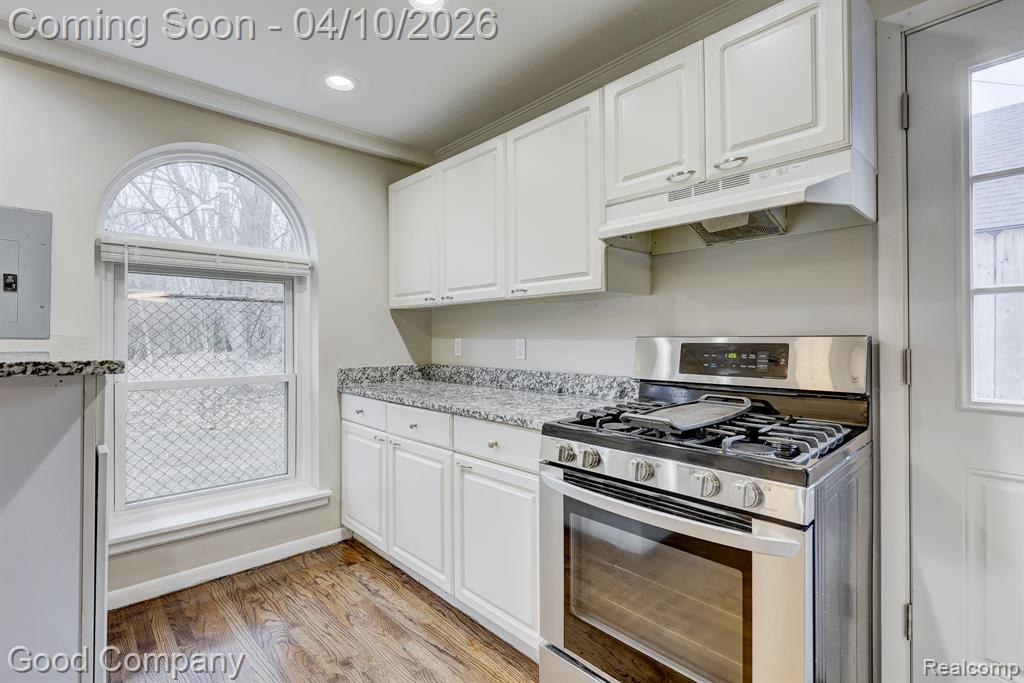 703 Gardenia Avenue, Royal Oak, MI 48067 — Photo 19