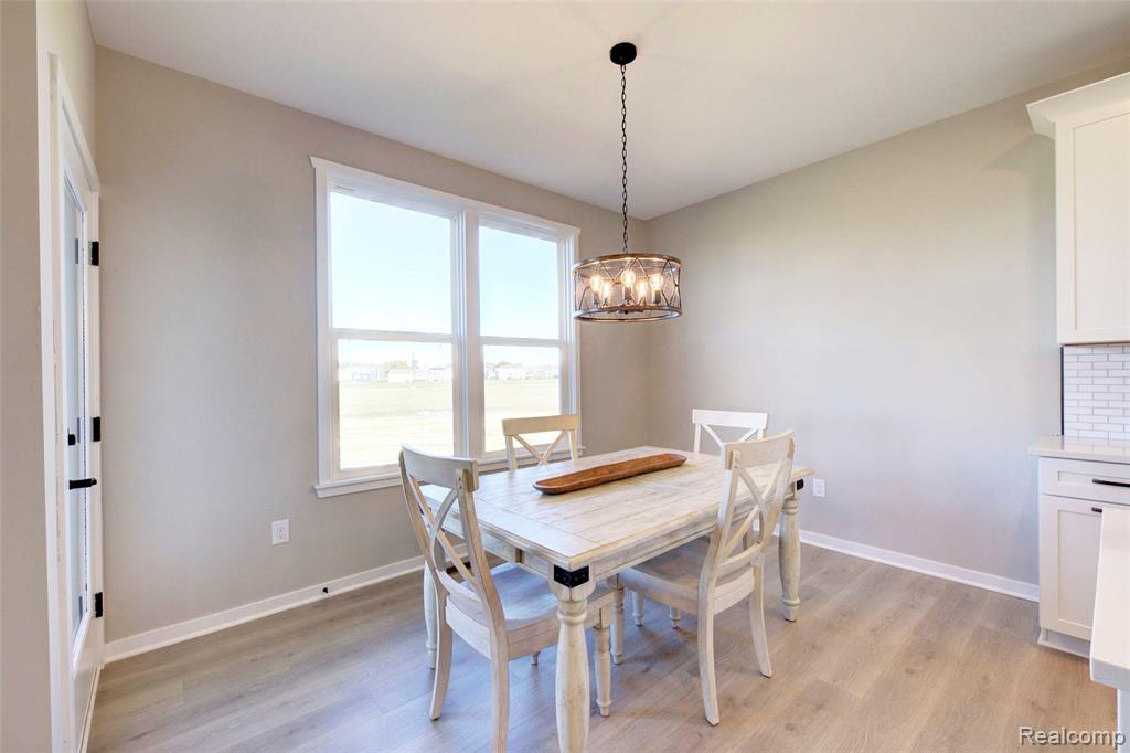 688 Round Rock Drive, Howell, MI 48843 — Photo 28