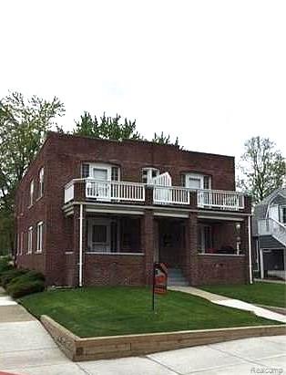 526 E 11 Mile Road, Royal Oak, MI 48067 — front exterior