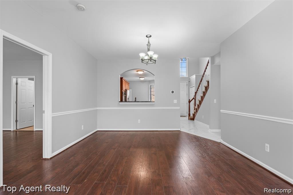 1066 Lorenzo Court, Troy, MI 48085 — Photo 6